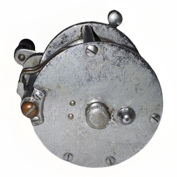 Pflueger Rocket No 1365 Baitcast Fishing Reel - Picture 3 of 4